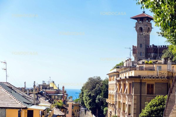 appartamento in vendita a Genova in zona Castelletto