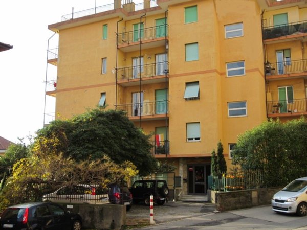 appartamento in vendita a Genova in zona Bolzaneto