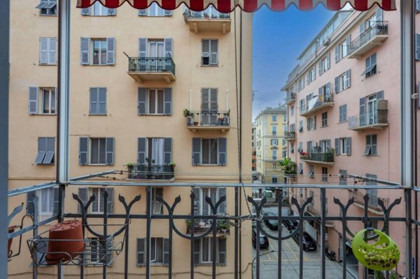appartamento in vendita a Genova in zona Foce