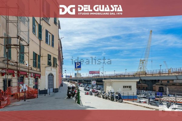 trivano in vendita a Genova in zona Sottoripa / Maddalena / Molo
