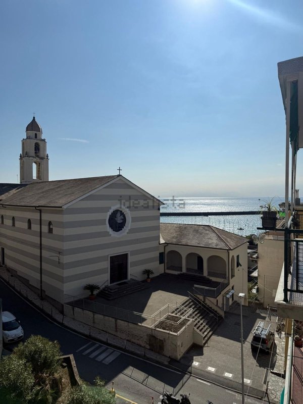 appartamento in vendita a Genova in zona Pegli