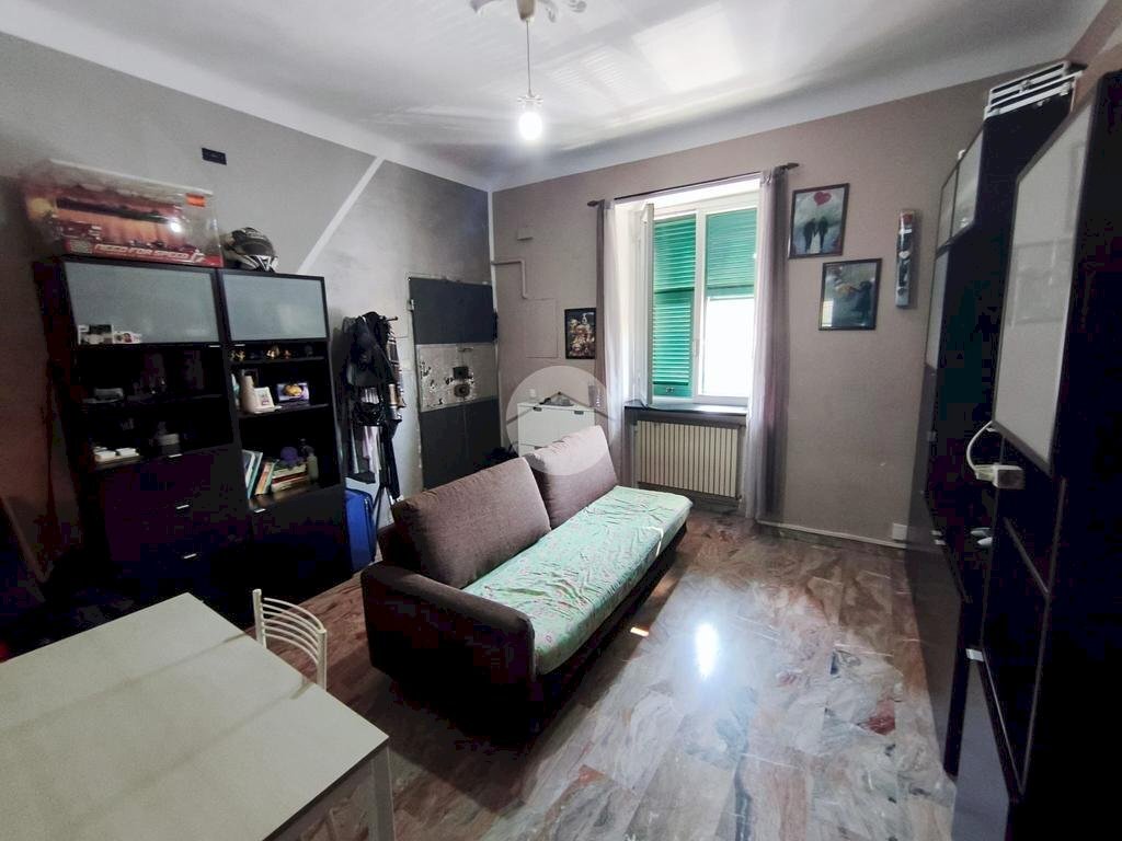 appartamento in vendita a Genova in zona Certosa