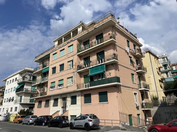 appartamento in vendita a Genova in zona Pegli