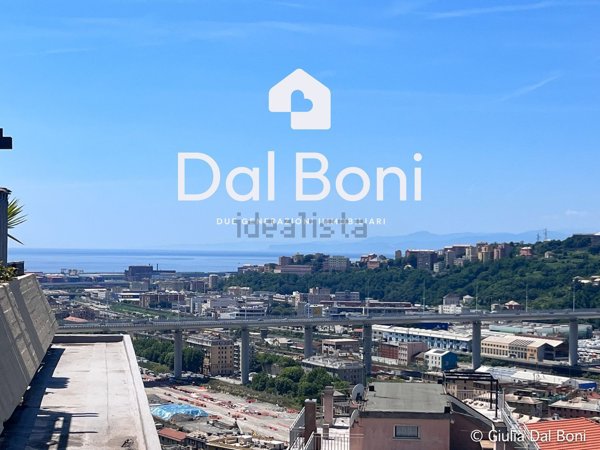 appartamento in vendita a Genova in zona Certosa