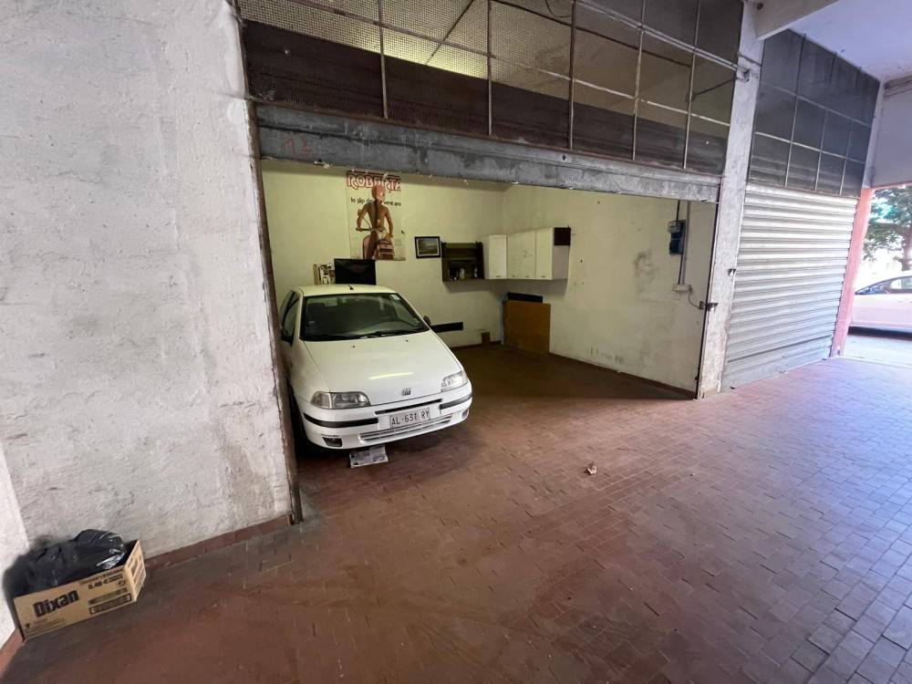 box auto in vendita a Genova in zona Marassi