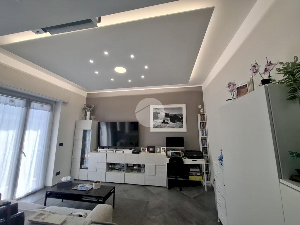 appartamento in vendita a Genova in zona Certosa