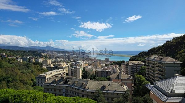 appartamento in vendita a Genova in zona Pegli