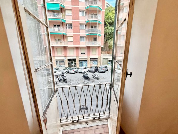 appartamento in vendita a Genova in zona Marassi