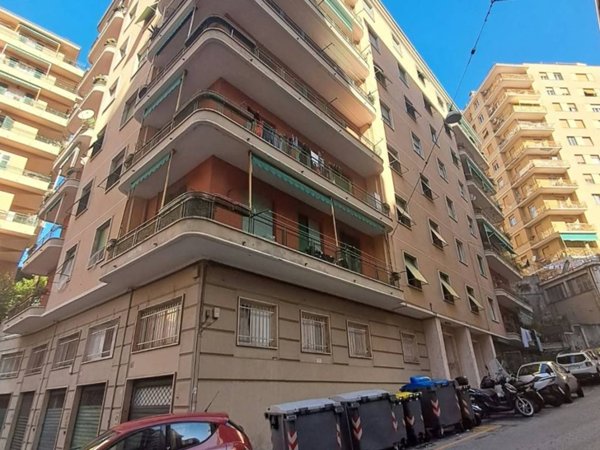 appartamento in vendita a Genova in zona Sampierdarena