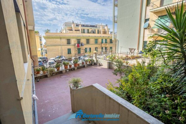appartamento in vendita a Genova in zona Sampierdarena