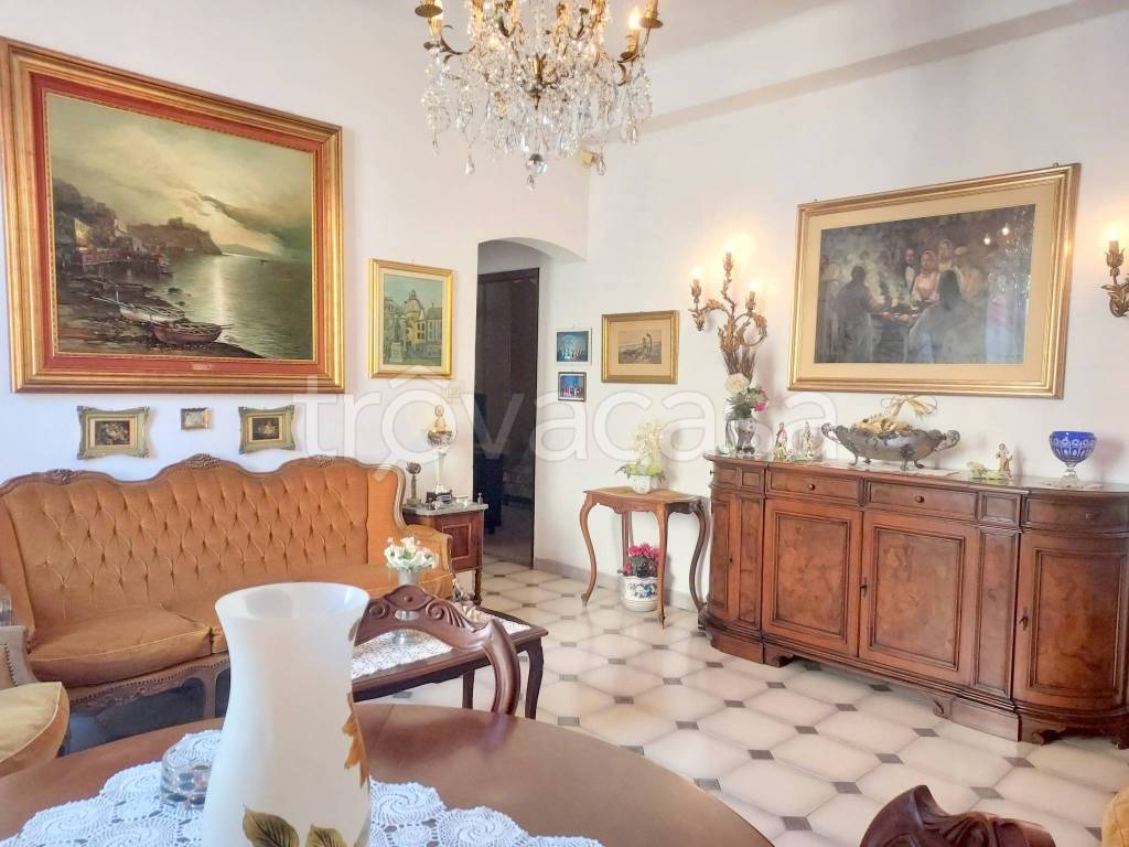 appartamento in vendita a Genova in zona Marassi