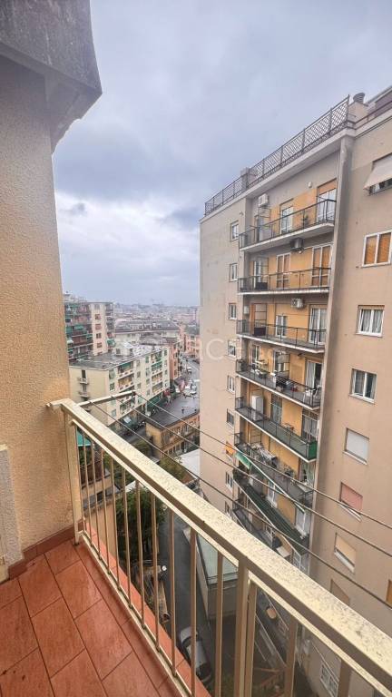 appartamento in vendita a Genova in zona Apparizione