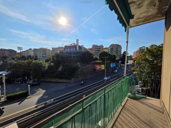 appartamento in vendita a Genova in zona Apparizione