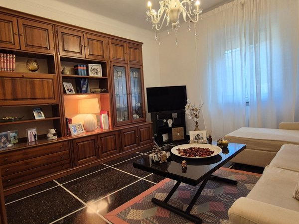 appartamento in vendita a Genova in zona Molassana