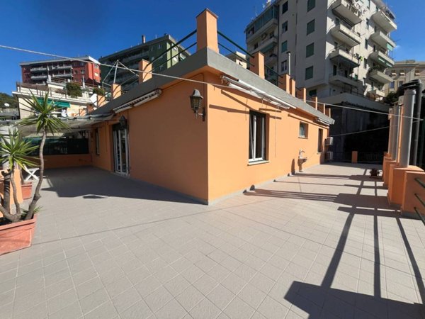 appartamento in vendita a Genova in zona Pegli
