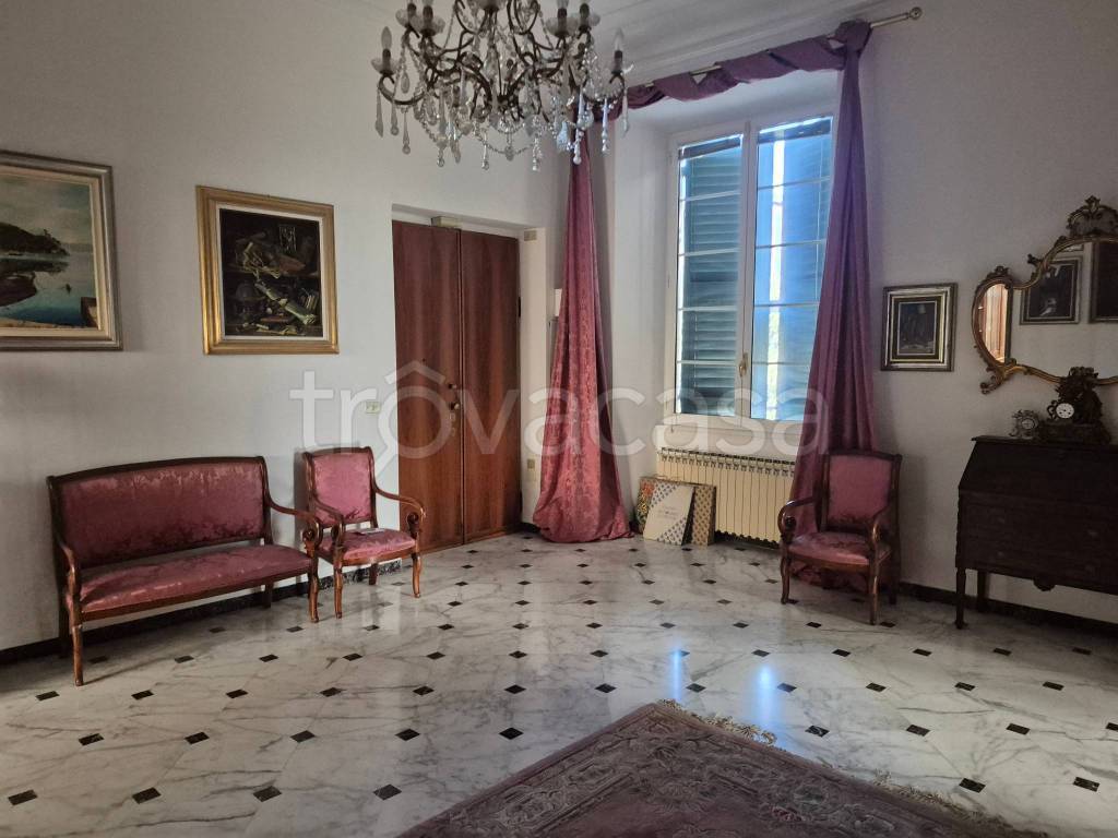 appartamento in vendita a Genova in zona San Vincenzo