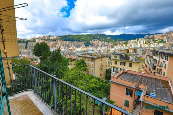 appartamento in vendita a Genova in zona Marassi