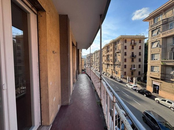 appartamento in vendita a Genova in zona Marassi