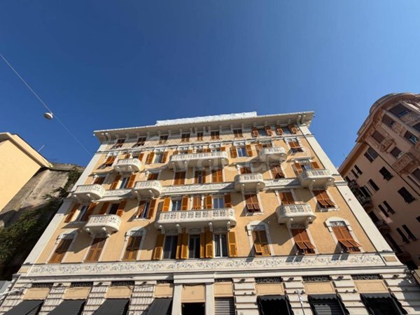 appartamento in vendita a Genova in zona Foce