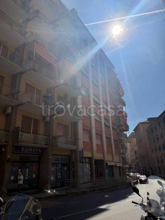 appartamento in vendita a Genova in zona Sestri Ponente