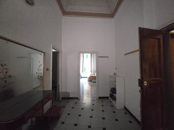 appartamento in vendita a Genova in zona Sestri Ponente
