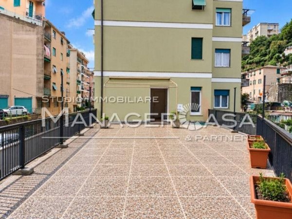 appartamento in vendita a Genova in zona Quezzi