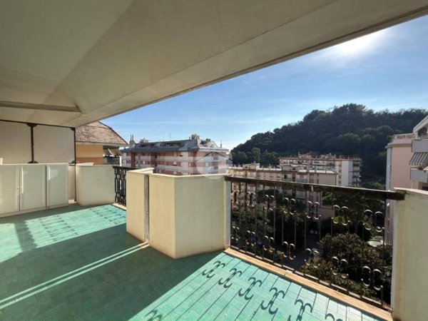appartamento in vendita a Genova in zona Pegli