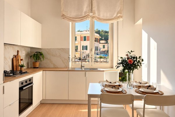 appartamento in vendita a Genova in zona Pegli