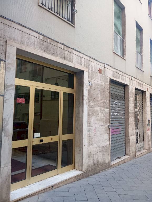 appartamento in vendita a Genova in zona Lagaccio / Granarolo