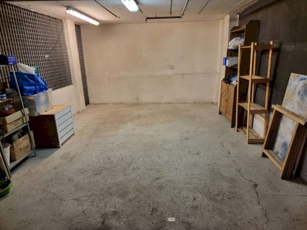 box auto in vendita a Genova in zona Castelletto