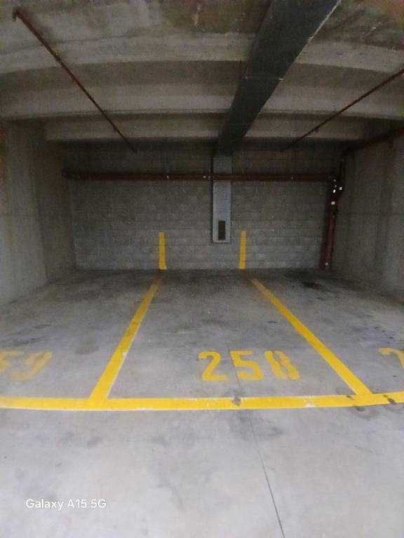 box auto in vendita a Genova in zona Foce