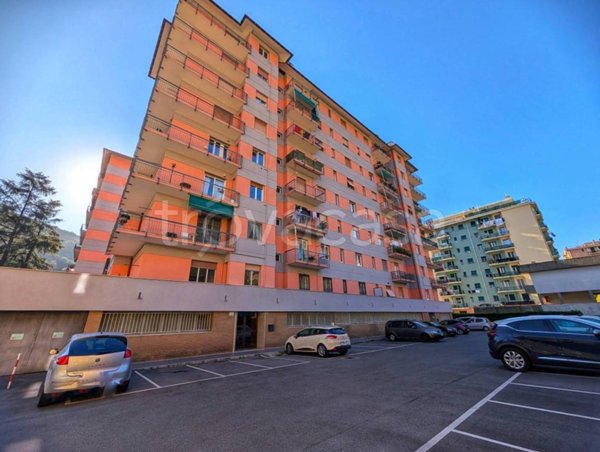 appartamento in vendita a Genova in zona Staglieno