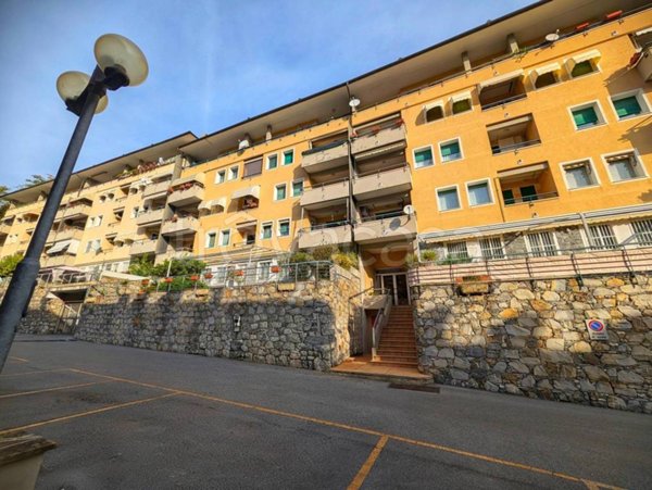 appartamento in vendita a Genova in zona Molassana