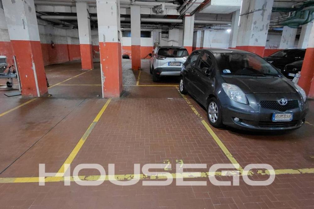 box auto in vendita a Genova in zona Marassi