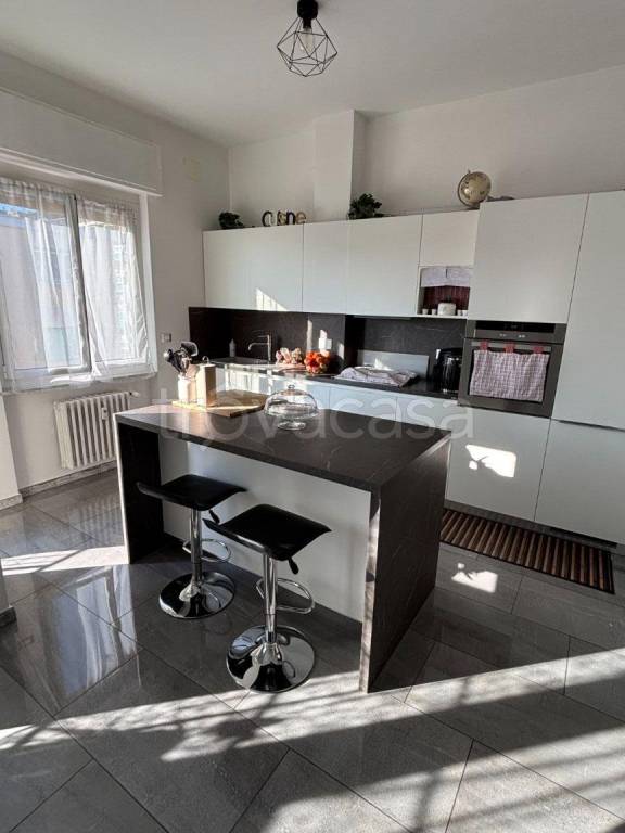 appartamento in vendita a Genova in zona Marassi