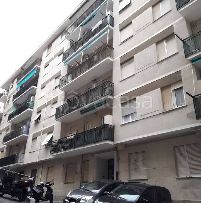 appartamento in vendita a Genova in zona Marassi