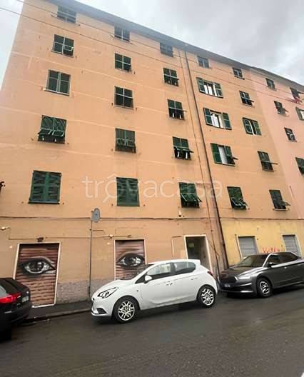 appartamento in vendita a Genova in zona Certosa