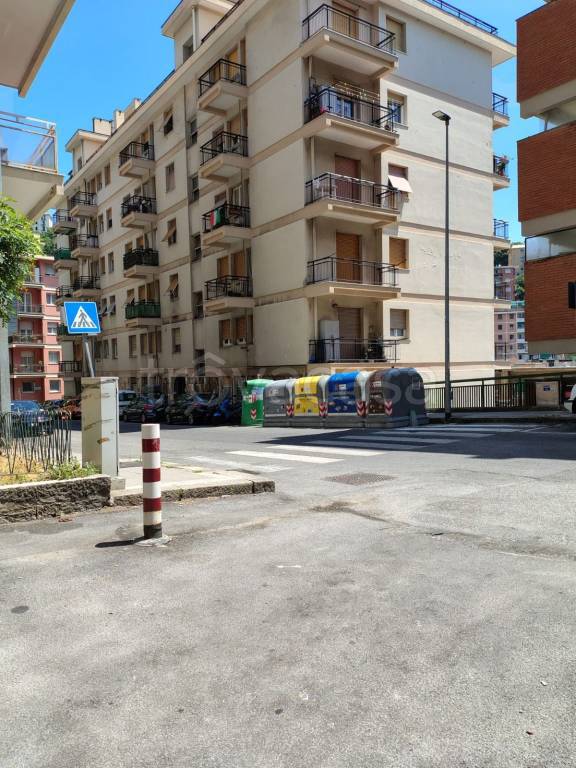 appartamento in vendita a Genova in zona Oregina
