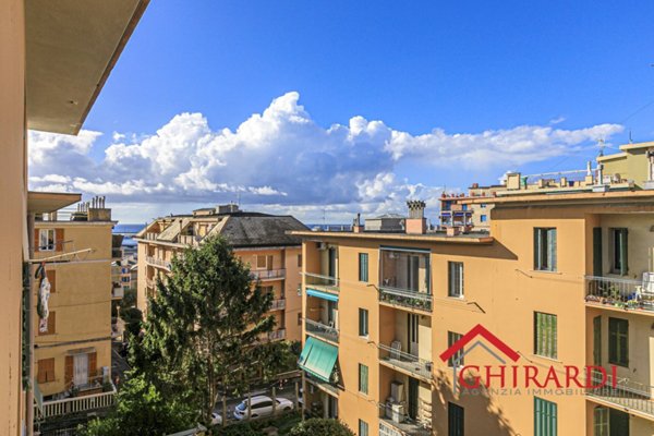 appartamento in vendita a Genova in zona Sestri Ponente