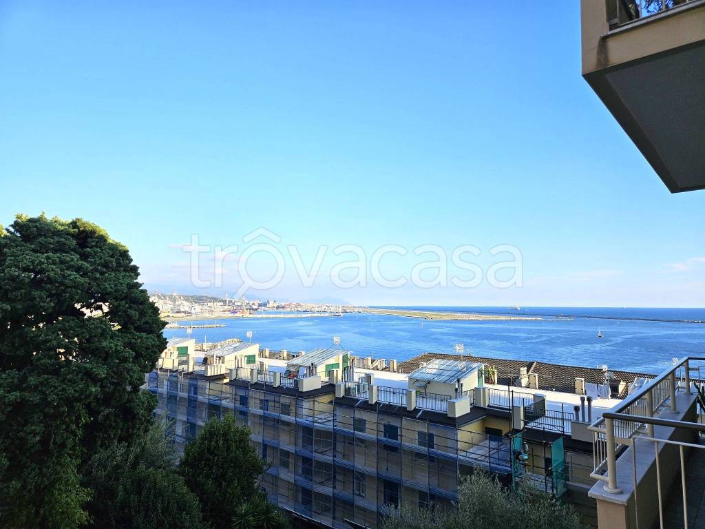 appartamento in vendita a Genova in zona Pegli