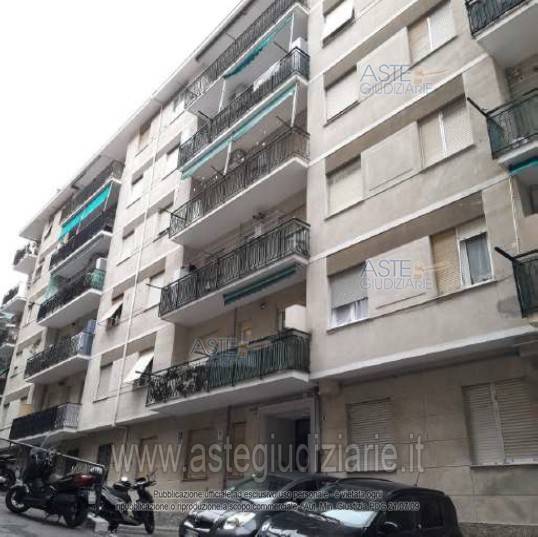 appartamento in vendita a Genova in zona Marassi