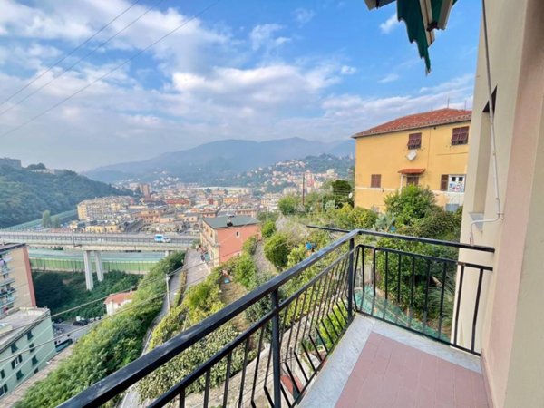 appartamento in vendita a Genova in zona Bolzaneto