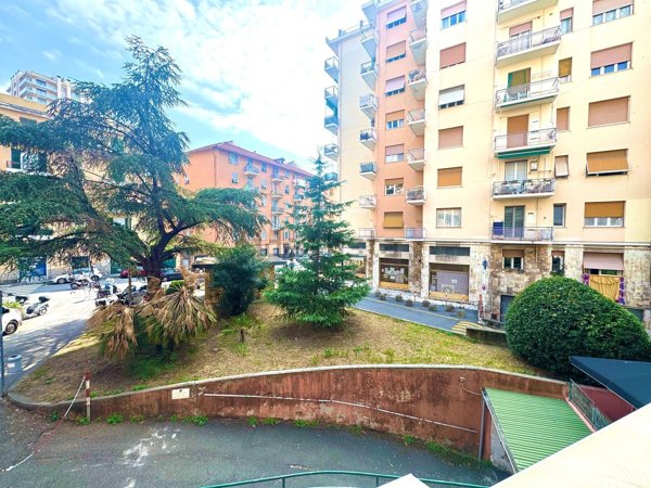 appartamento in vendita a Genova in zona Pegli
