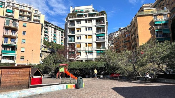 appartamento in vendita a Genova in zona Oregina