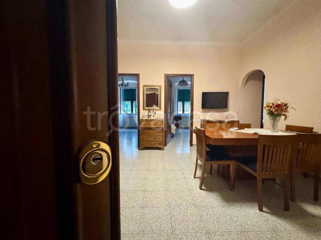 appartamento in vendita a Genova in zona Staglieno