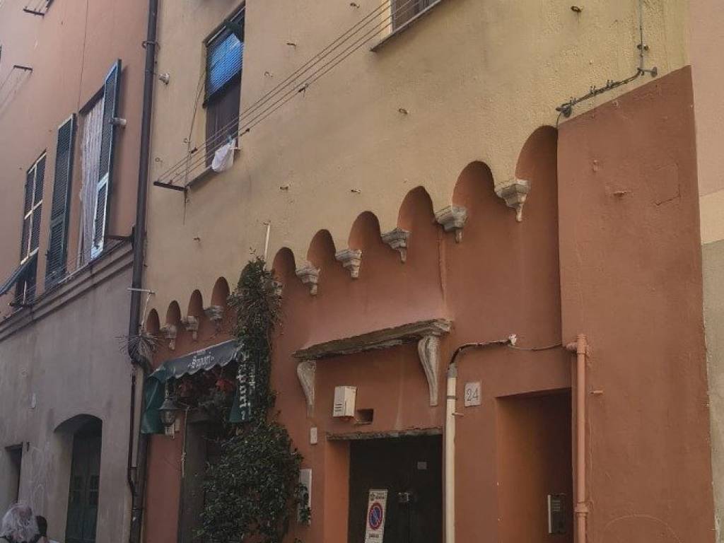 appartamento in vendita a Genova in zona Sestri Ponente