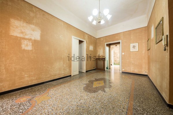 appartamento in vendita a Genova in zona Castelletto