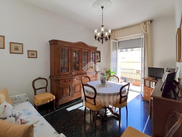 appartamento in vendita a Genova in zona Rivarolo