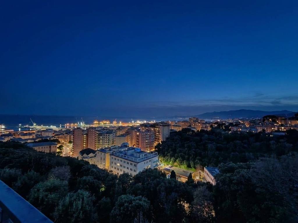appartamento in vendita a Genova in zona Sampierdarena
