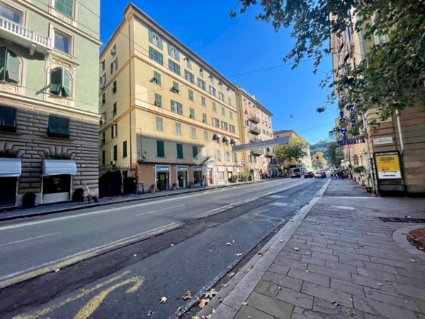 appartamento in vendita a Genova in zona Foce